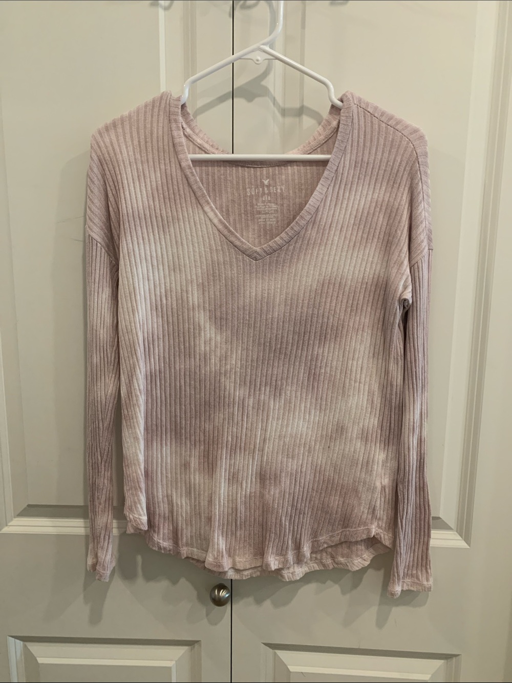 American Eagle Outfitters Light Pink Tie-Dye Ribbed V-Neck Long Sleeve Top